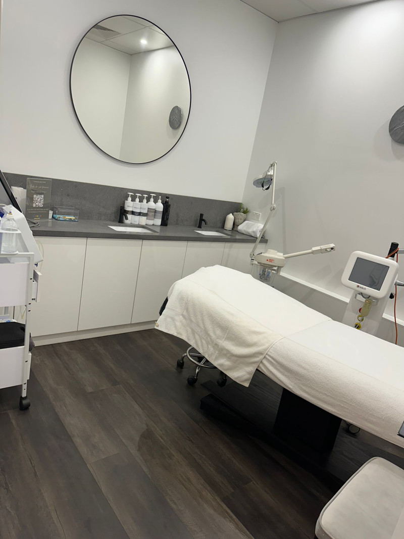 Medical room for rent Health, Wellness & Aesthetic Treatment Consulting Rooms South Morang Victoria Australia