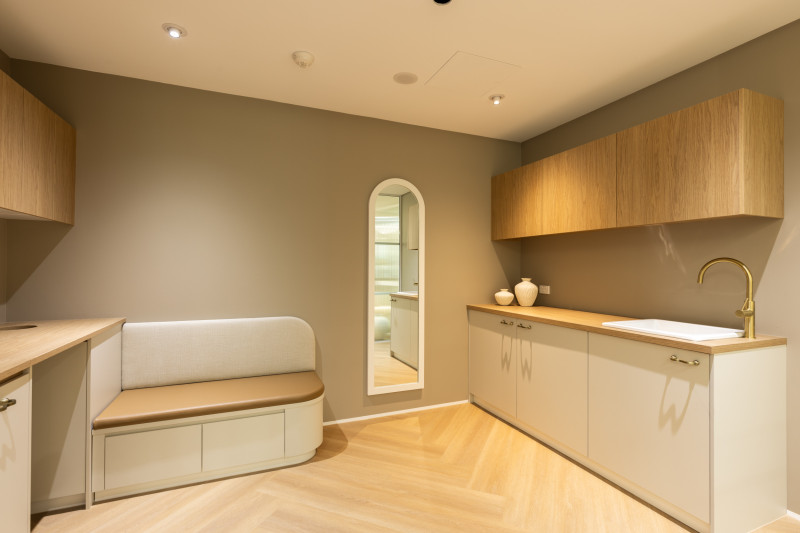 Medical room for rent Brand New Medical Or Health Room In Macquarie St, Sydney Cbd. Considered And Spacious Clinic With Calm Aeasthetic. Sydney New South Wales Australia